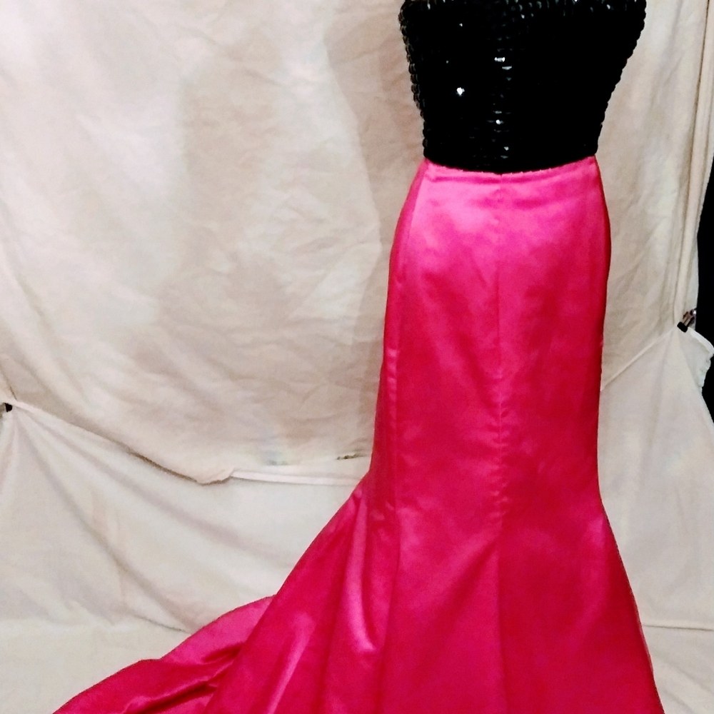 Sherri Hill